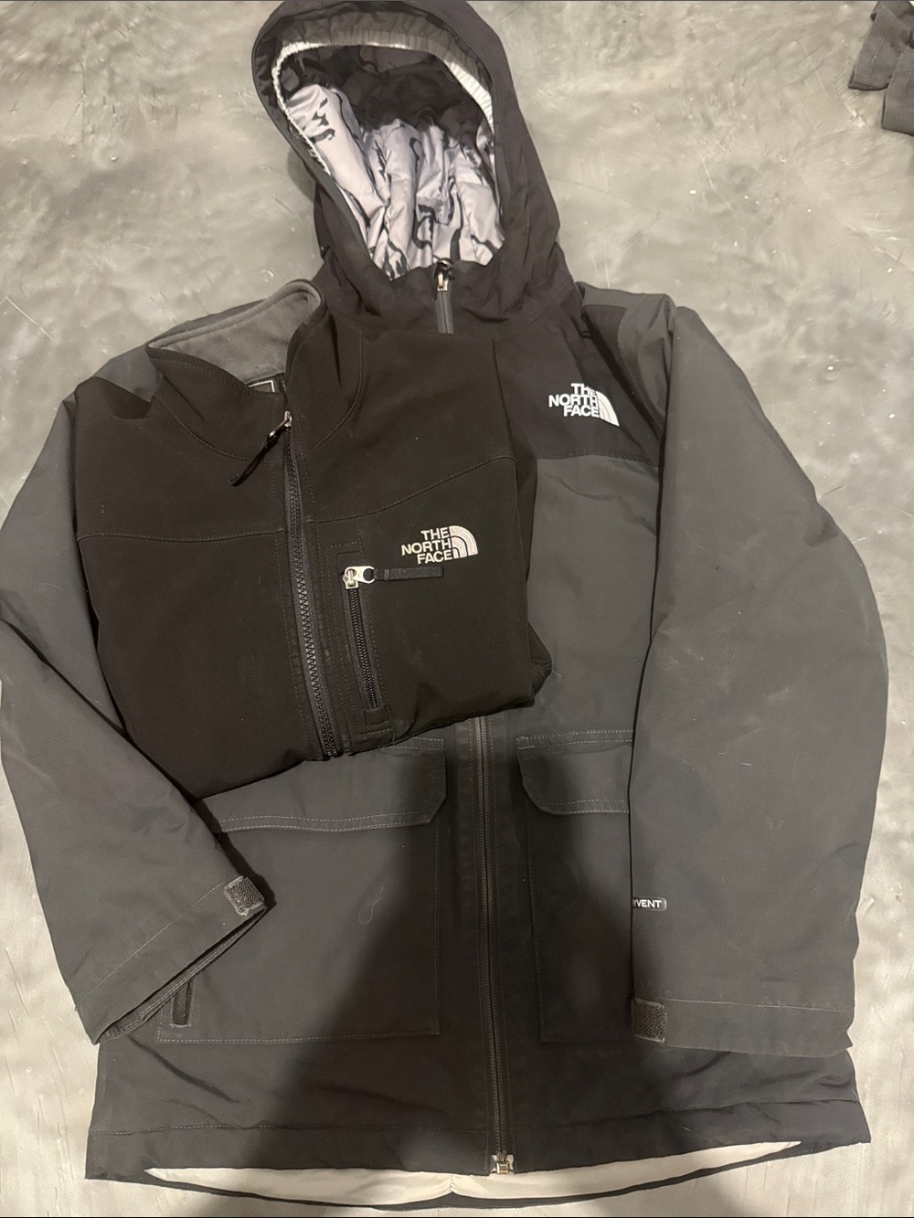 The North Face set - kids  Two-Tone Hooded Ski Jacket - Black & Gray